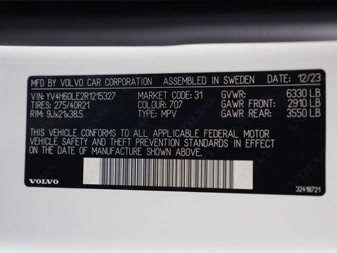 Certified 2024 Volvo XC90 T8 Plus w/ Protection Package Premier image 16