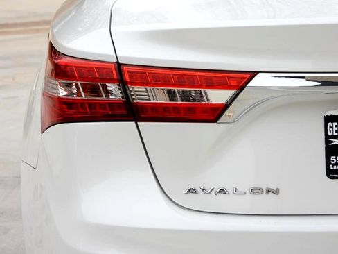 Used 2013 Toyota Avalon XLE image 20