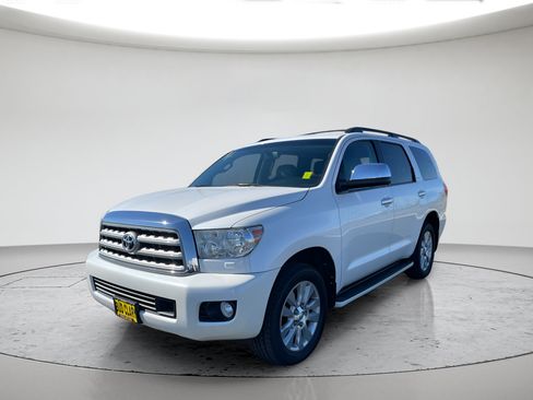 Used 2016 Toyota Sequoia Platinum AWD/4WD image 7