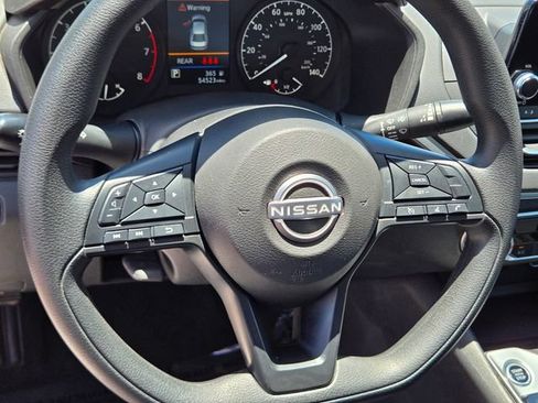 Used 2024 Nissan Altima 2.5 S FWD image 25