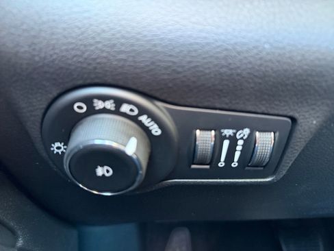 New 2026 Jeep Compass Latitude AWD/4WD image 18