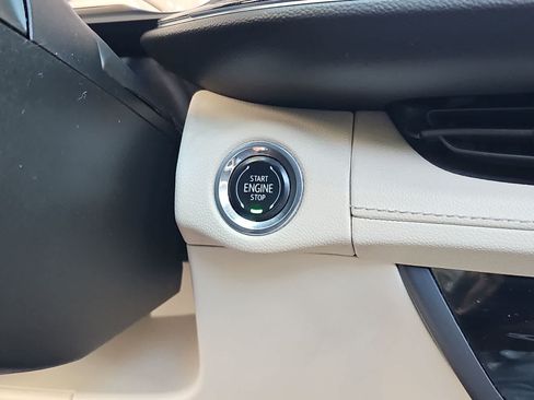 Used 2021 Buick Envision Essence w/ Technology Package I FWD image 24