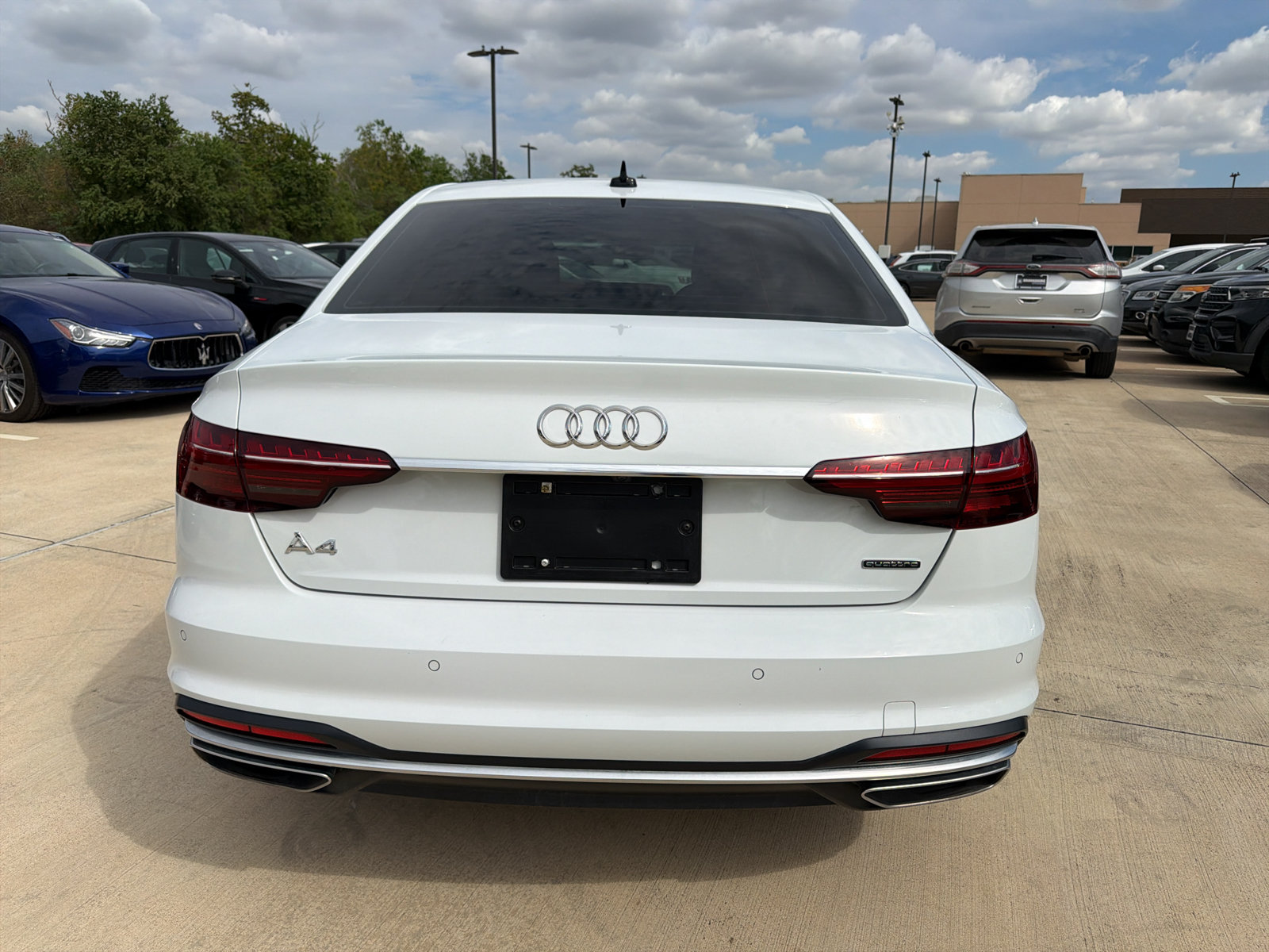 Used 2022 Audi A4 2.0T Premium Plus AWD/4WD image 7