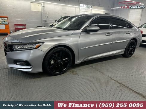 Used 2019 Honda Accord Sport image 10