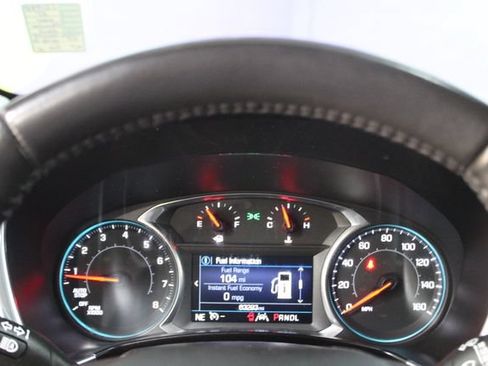 Used 2021 Chevrolet Equinox LT FWD image 16