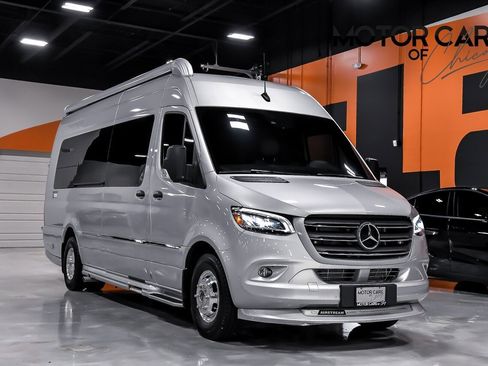 Used 2022 Mercedes-Benz Sprinter 3500 image 1