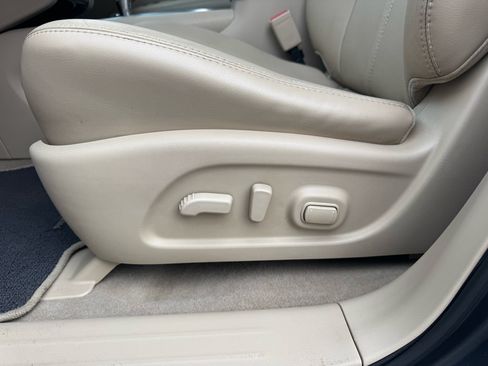 Used 2014 Nissan Pathfinder Platinum w/ Platinum Premium Package image 13