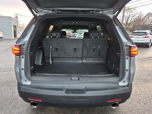 Used 2023 Chevrolet Traverse LT w/ LPO, Floor Liner Package image 31