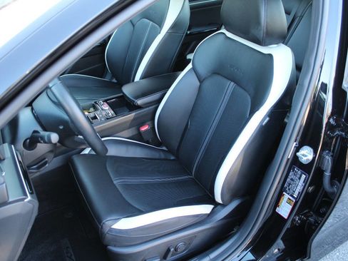 Used 2025 Kia K5 GT-Line w/ GT-Line Premium Package image 3