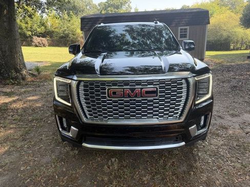 Used 2021 GMC Yukon XL Denali RWD image 6