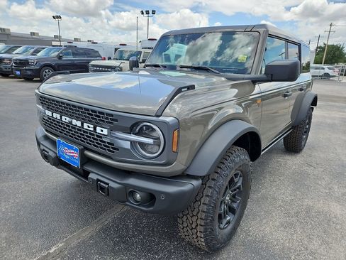 New 2026 Ford Bronco Badlands AWD/4WD image 4