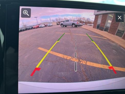 New 2026 Chrysler Pacifica Select image 45