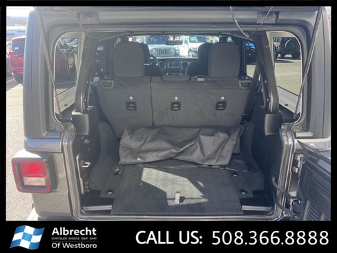 Used 2023 Jeep Wrangler Willys image 16