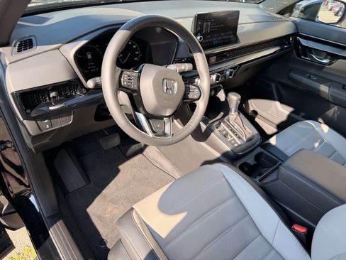 Used 2023 Honda CR-V Sport Touring image 12