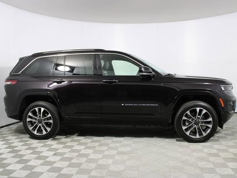 Used 2022 Jeep Grand Cherokee Overland w/ Luxury Tech Group IV image 42