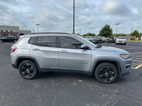 Used 2020 Jeep Compass Latitude FWD image 8