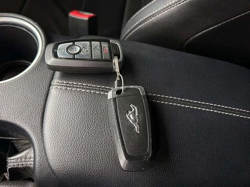 Used 2018 Ford Mustang GT Premium w/ Equipment Group 401A RWD image 27