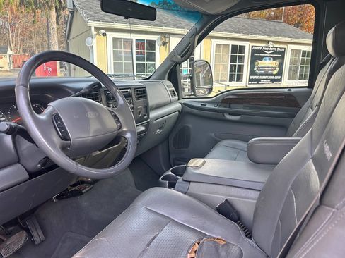 Used 2002 Ford F350 Lariat image 17