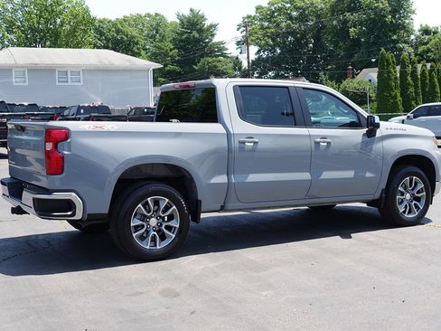 Used 2024 Chevrolet Silverado 1500 LT AWD/4WD image 3