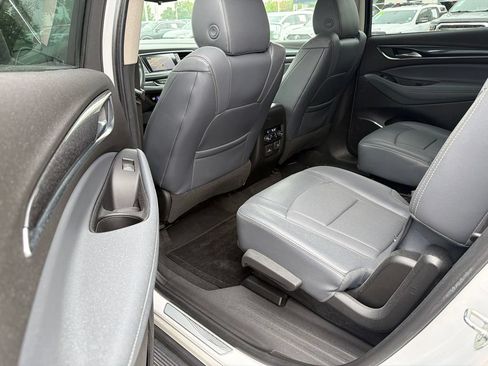 Used 2018 Buick Enclave Premium w/ LPO, Hit The Road Package AWD/4WD image 13