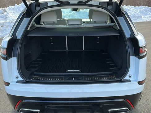Used 2023 Land Rover Range Rover Velar R-Dynamic S image 25