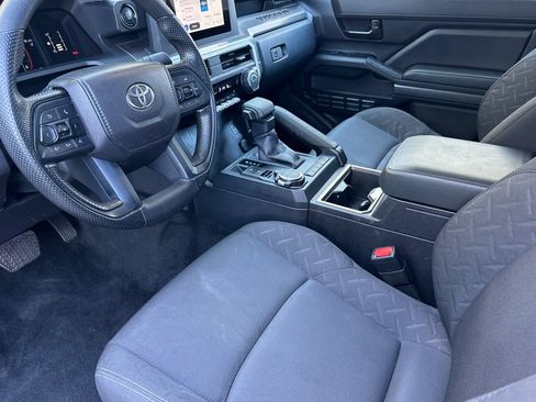 Used 2026 Toyota Tacoma SR5 AWD/4WD image 9