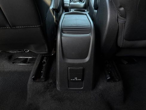 Used 2018 Buick Encore Essence FWD image 30