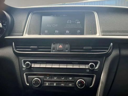 Used 2019 Kia Optima LX FWD image 14