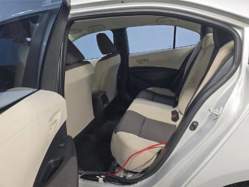Used 2026 Toyota Corolla LE FWD image 8
