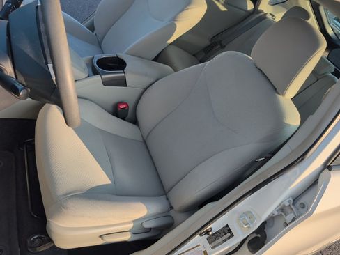 Used 2013 Toyota Prius Two FWD image 34