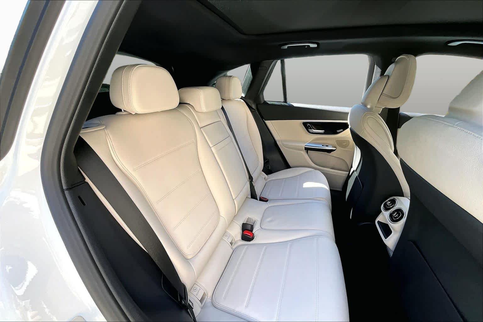 Certified 2026 Mercedes-Benz GLC 300 image 21