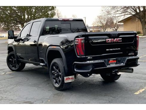 Used 2024 GMC Sierra 2500 AT4 w/ Technology Package image 13