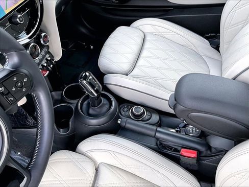 Used 2024 MINI Cooper S image 15