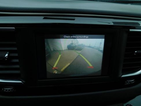 Used 2020 Chrysler Voyager LX w/ Cold Weather Group image 37