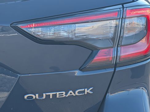 Used 2025 Subaru Outback Premium image 17