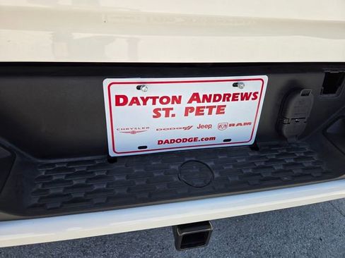 Used 2025 RAM 1500 Big Horn AWD/4WD image 10