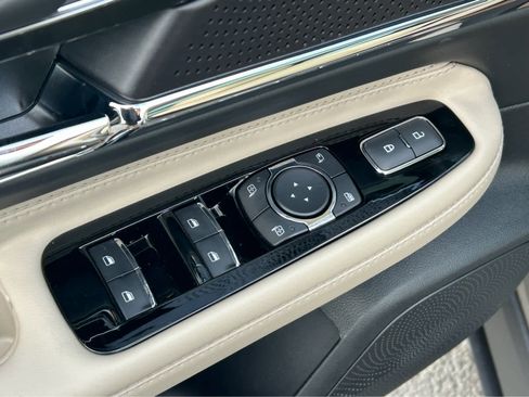 New 2025 Lincoln Corsair Grand Touring image 23