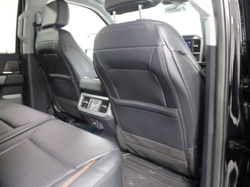 New 2026 Ford F250 Lariat w/ Black Appearance Package image 32