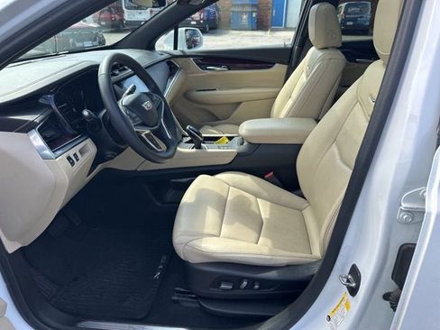 Used 2018 Cadillac XT5 Luxury AWD/4WD image 13