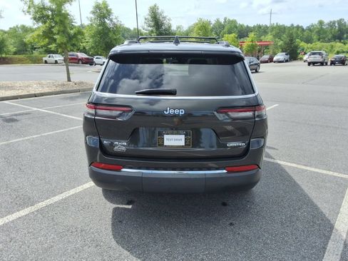 Used 2022 Jeep Grand Cherokee L Limited AWD/4WD image 6