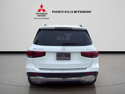 Used 2023 Mercedes-Benz GLB 250 4MATIC image 6