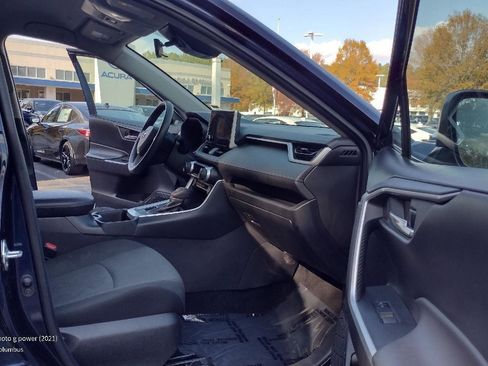 Used 2024 Toyota RAV4 XLE image 20