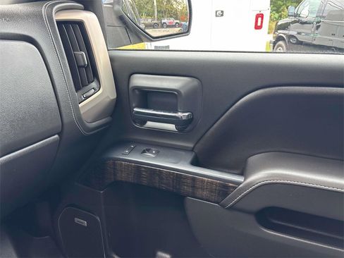 Used 2016 GMC Sierra 2500 Denali w/ Duramax Plus Package image 28