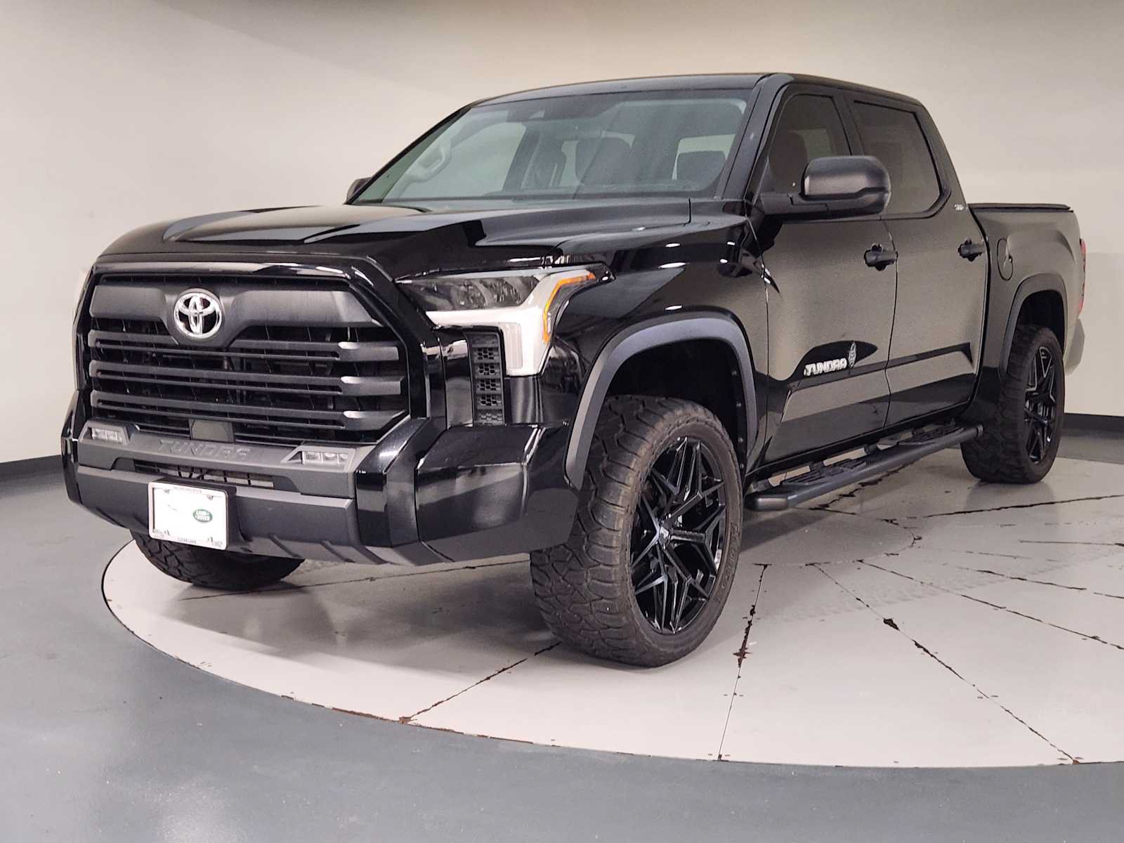 Used 2022 Toyota Tundra SR5 RWD image 1