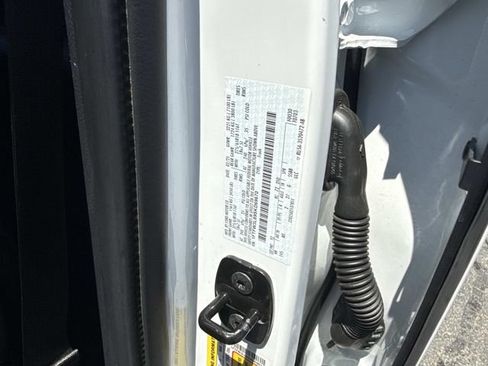 Certified 2025 Ford F150 XLT w/ Equipment Group 301A Standard AWD/4WD image 17