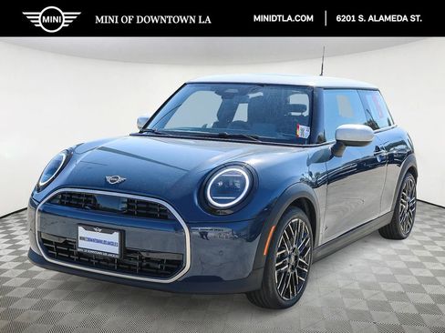 Used 2025 MINI Cooper 2-Door Hardtop image 1