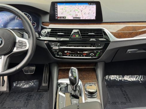 Used 2019 BMW 540i xDrive w/ M Sport Package AWD/4WD image 26
