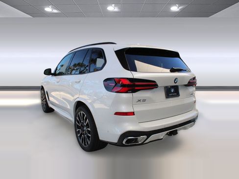 New 2026 BMW X5 sDrive40i w/ M Sport Package RWD image 3