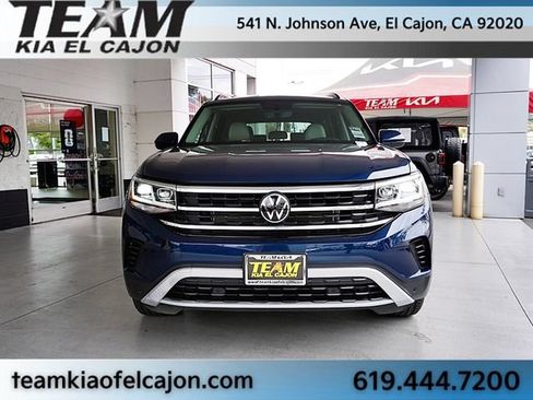 Used 2023 Volkswagen Atlas SE w/ Panoramic Sunroof Package FWD image 4