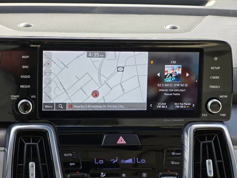 Used 2023 Kia Sorento SX AWD/4WD image 4